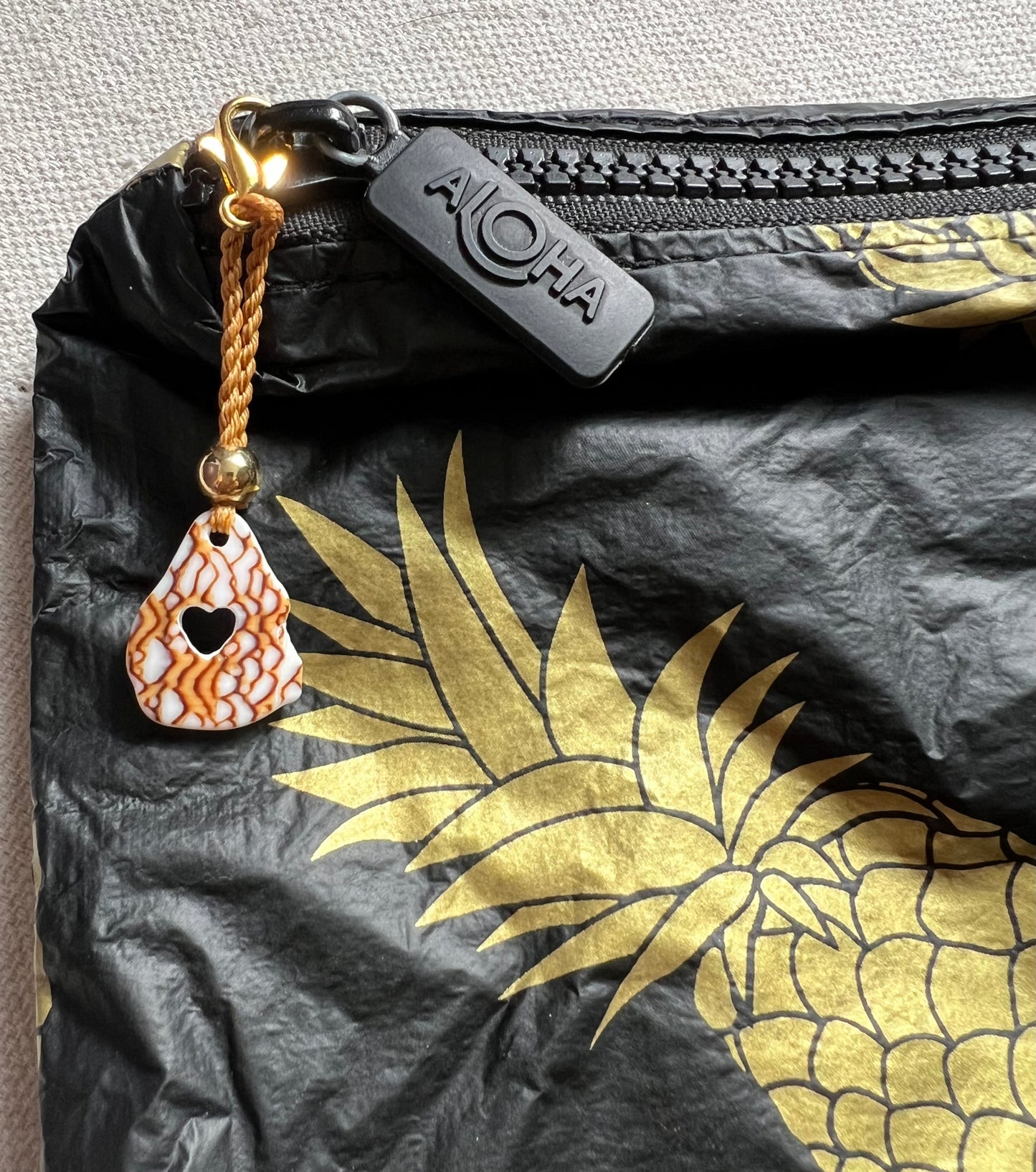 Mini Shelloha Purse Clip