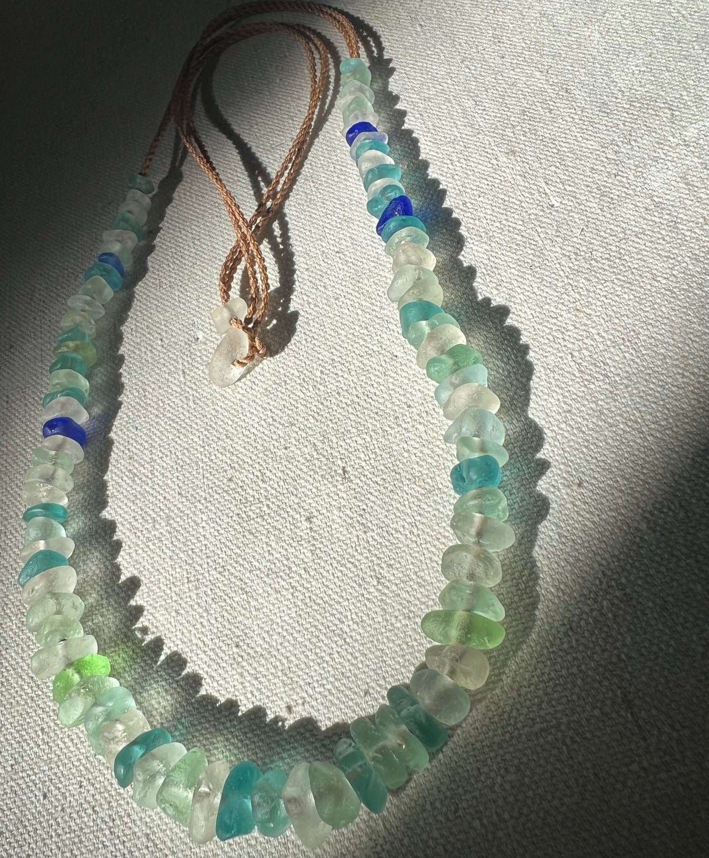 Lō'ihi Sea Glass Lei