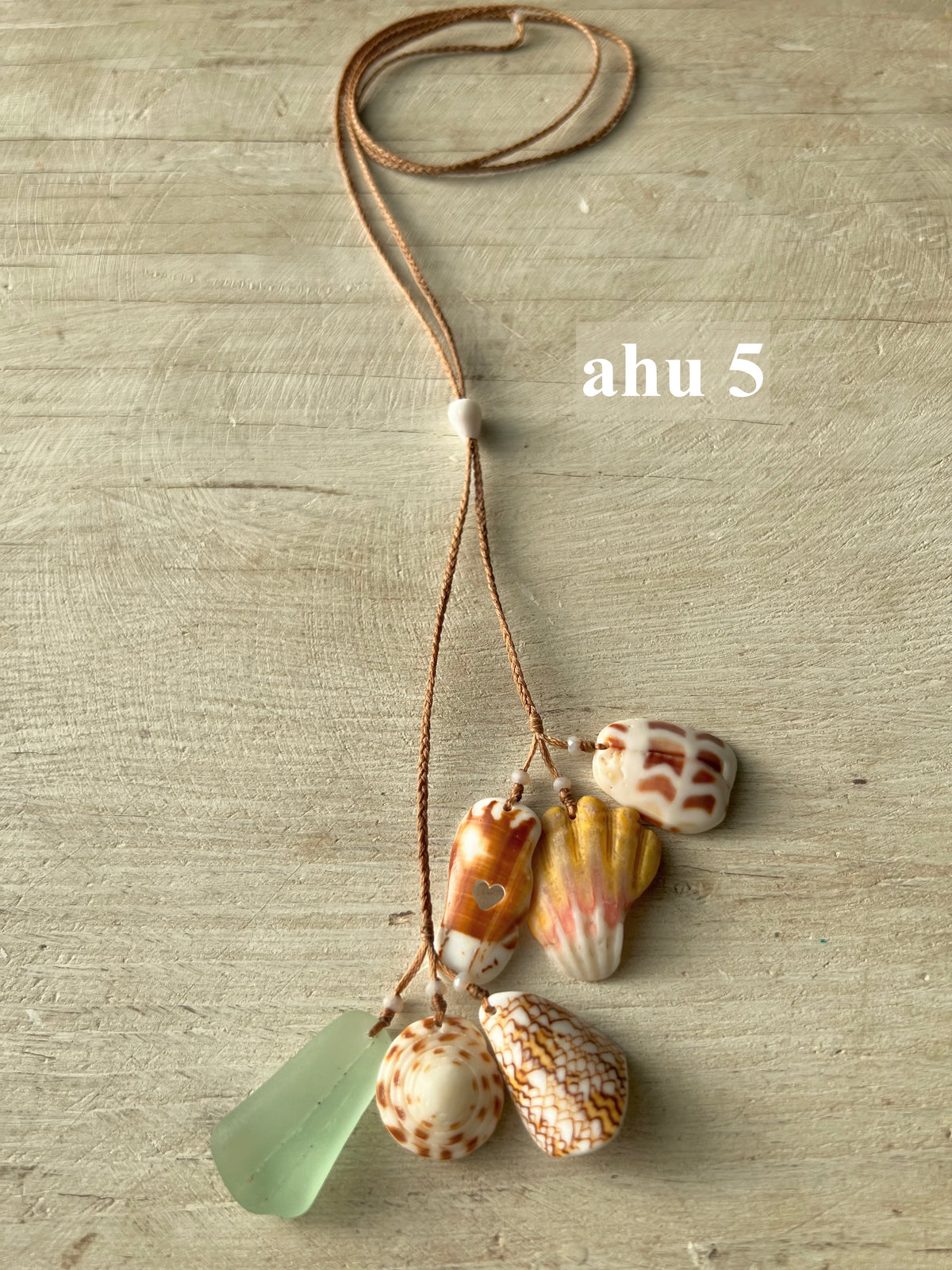 Ahu Necklace