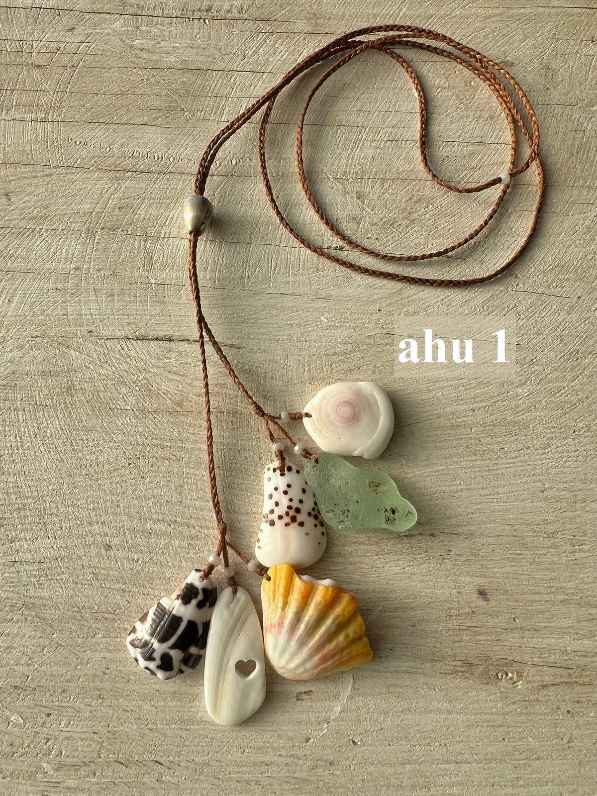 Ahu Necklace