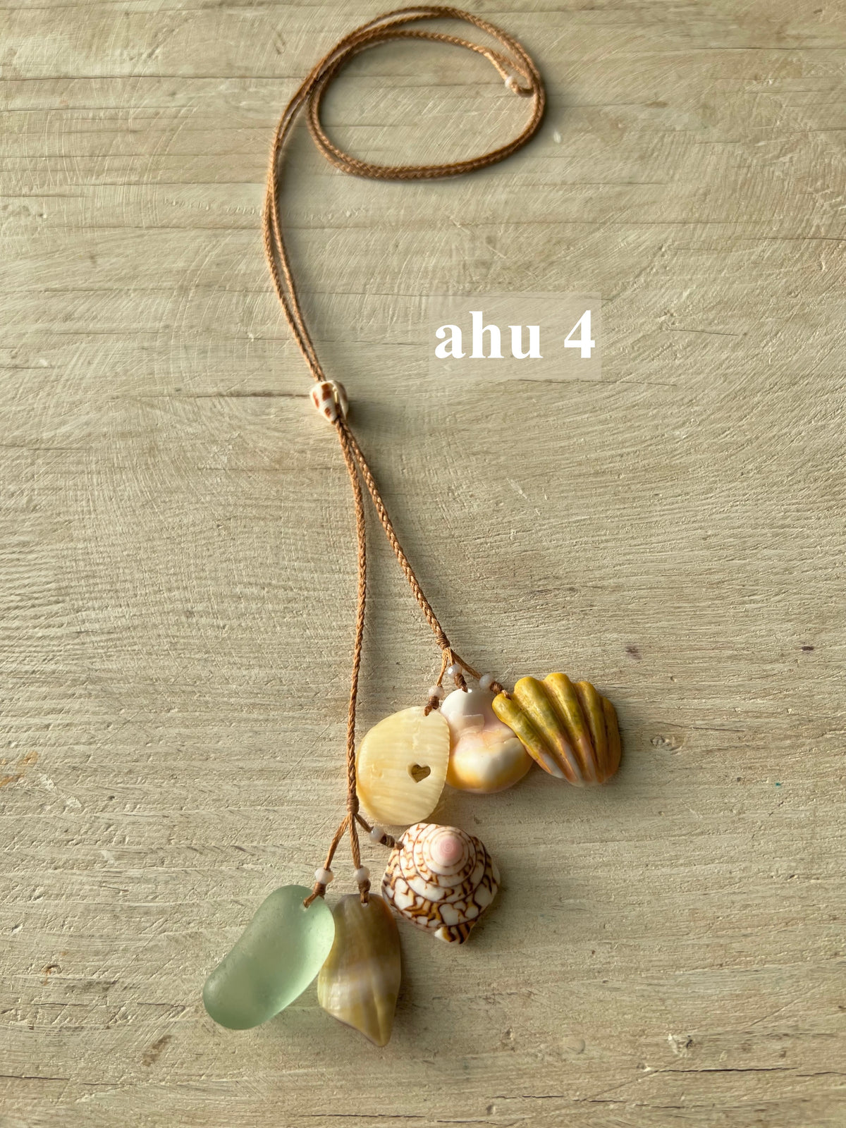 Ahu Necklace